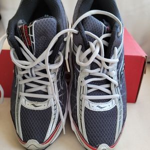 Men's Size 9.5 Saucony Sneakers